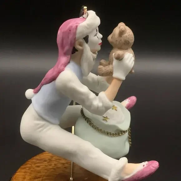 Vintage 1987 Hallmark Keepsake Mime Clown Teddy Bear Ornament - Picture 2 of 16